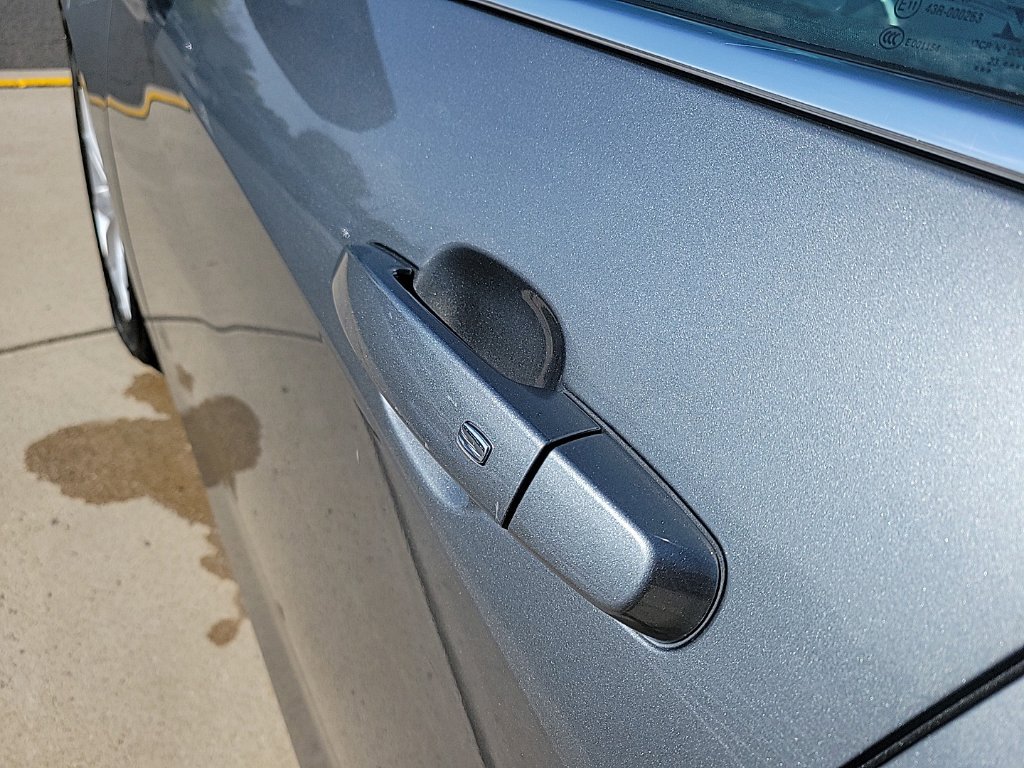 Used 2023 Chevrolet Malibu LT FWD image 9