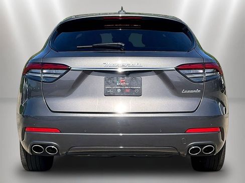 Used 2023 Maserati Levante GT AWD/4WD image 5