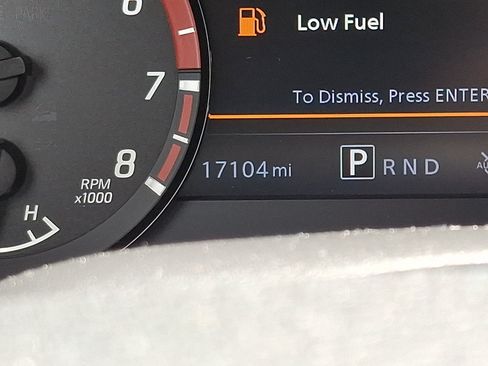 Used 2024 Nissan Frontier PRO-4X w/ Technology Package AWD/4WD image 21