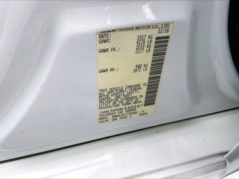 Used 2017 Nissan Altima 2.5 SR FWD image 33