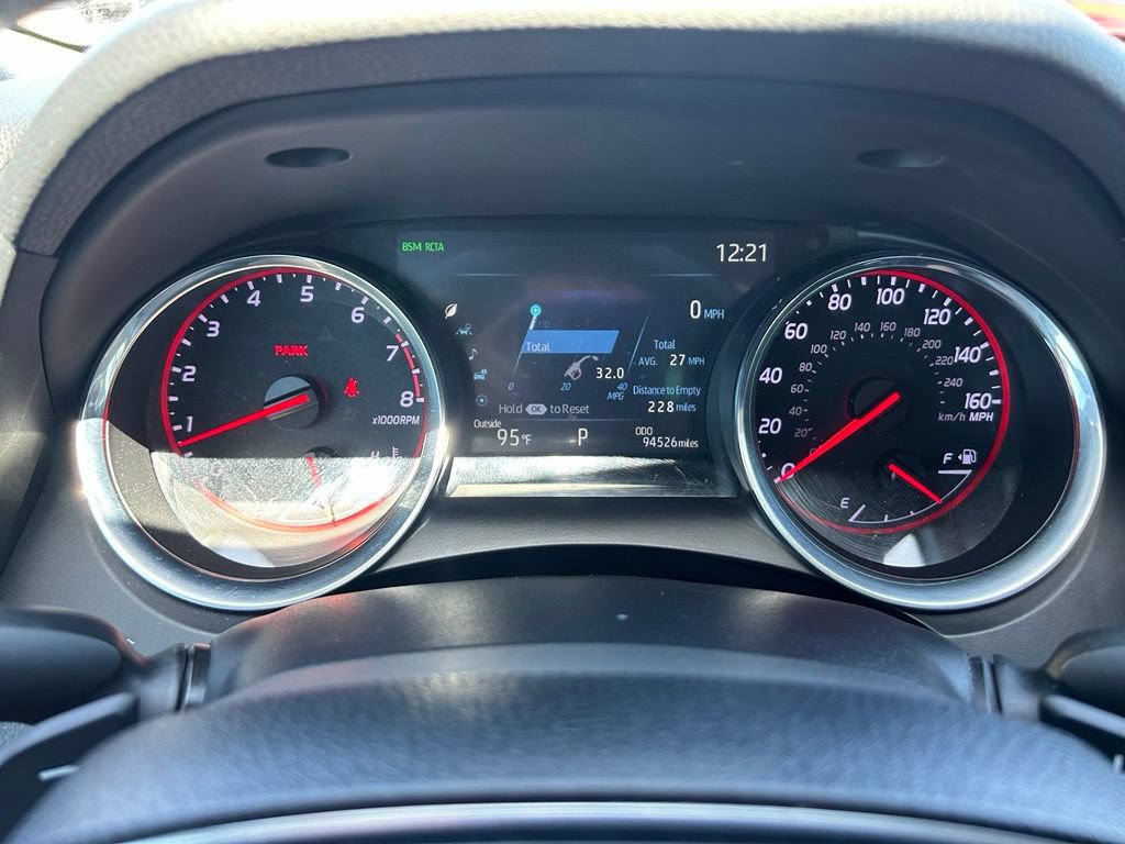 Used 2020 Toyota Camry XSE FWD image 30