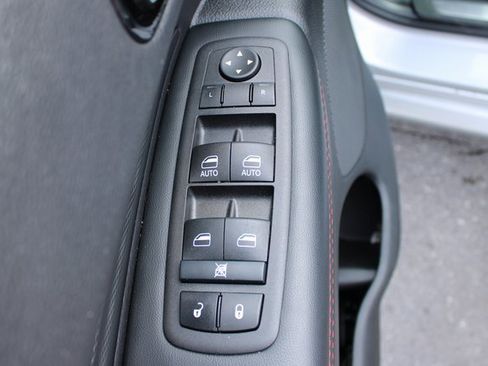 Used 2025 Dodge Durango GT image 11