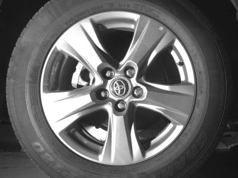 Used 2024 Toyota RAV4 XLE w/ Convenience Package image 13