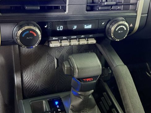 Certified 2025 Toyota Tacoma TRD Sport AWD/4WD image 10