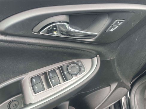 Used 2024 Chevrolet Malibu LS FWD image 11