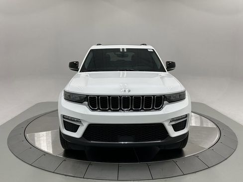 Used 2023 Jeep Grand Cherokee Limited w/ Trailer Tow Prep Group (B) image 2