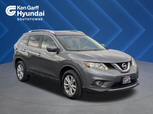 Used 2015 Nissan Rogue SV w/ SV Premium Package AWD/4WD image 1