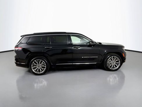 Used 2023 Jeep Grand Cherokee L Summit AWD/4WD image 18