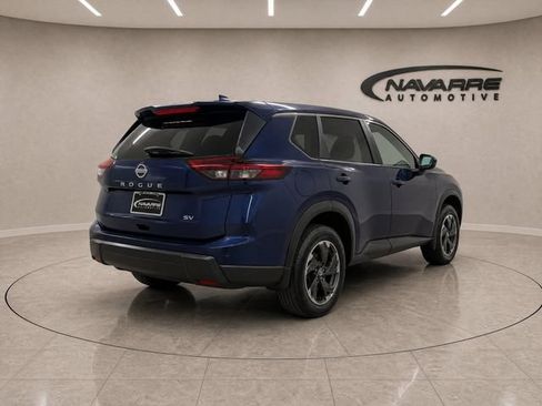 Used 2024 Nissan Rogue SV FWD image 7
