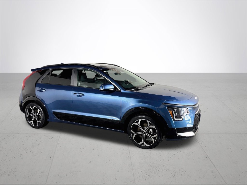 Used 2024 Kia Niro SX Touring FWD image 4