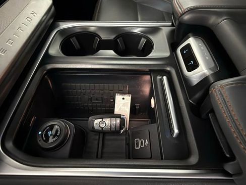 Used 2025 Ford Expedition Max Active image 35