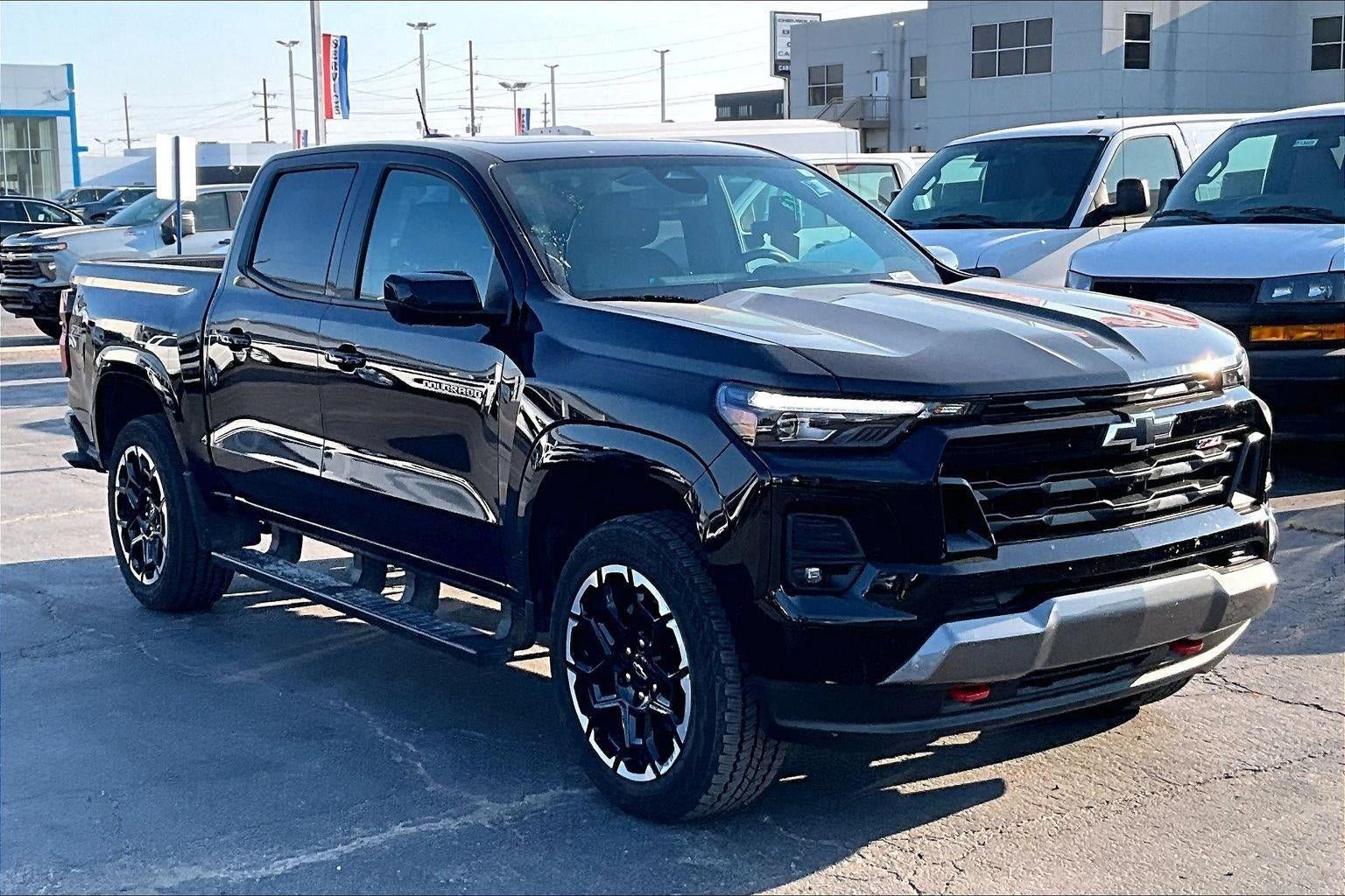 Used 2026 Chevrolet Colorado Z71 w/ Technology Package AWD/4WD image 1