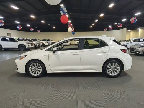 Used 2025 Toyota Corolla SE image 7