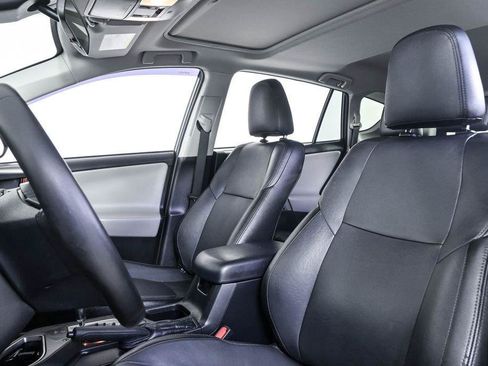 Used 2018 Toyota RAV4 XLE w/ Convenience Package AWD/4WD image 6
