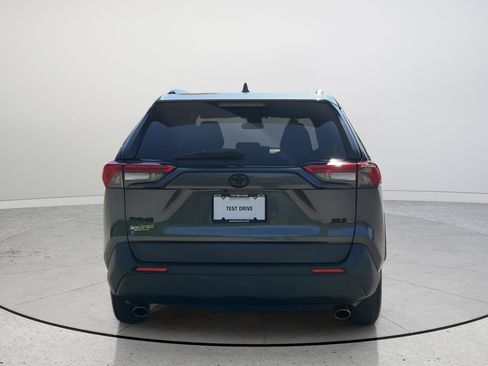 Used 2019 Toyota RAV4 XLE image 7