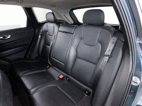 Certified 2023 Volvo XC60 B5 Plus w/ Protection Package Premier image 25