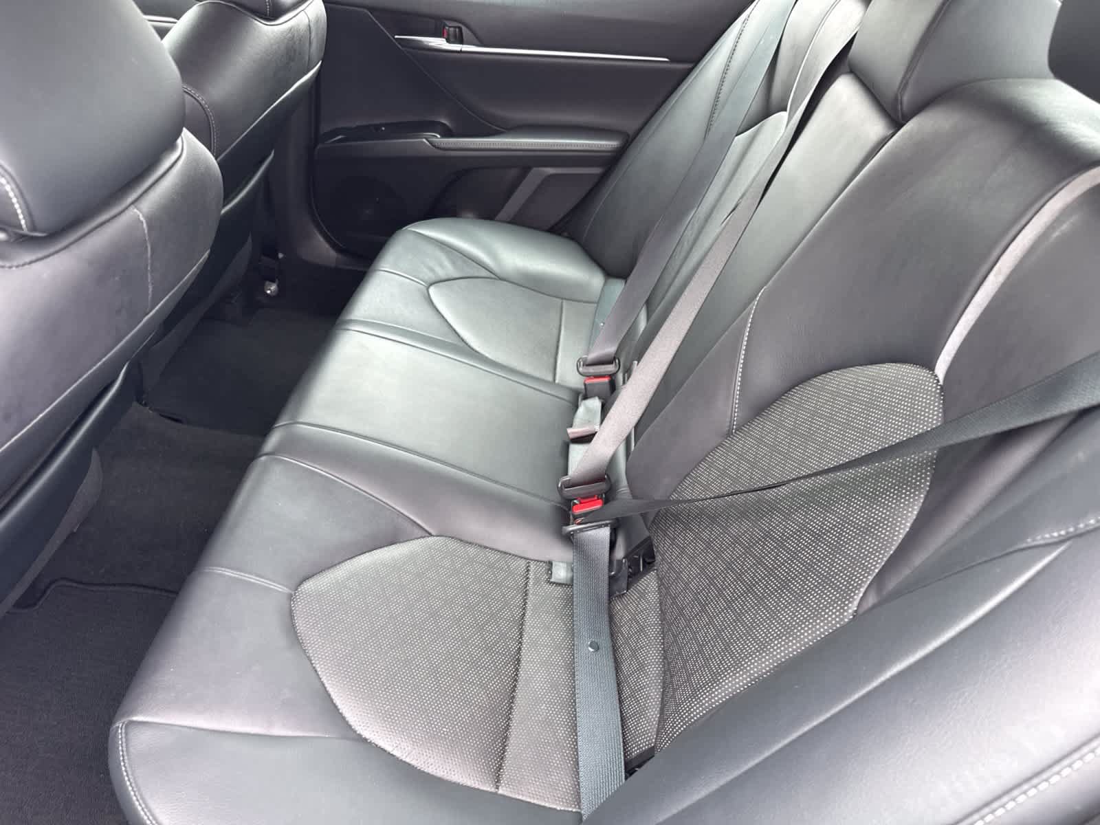 Used 2020 Toyota Camry XSE w/ Carpet Mat Package FWD image 26