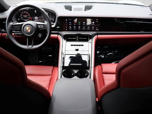 Used 2025 Porsche Panamera 4 AWD/4WD image 21