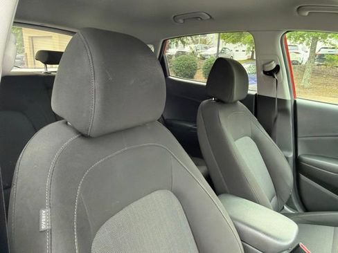 Used 2022 Hyundai Kona SEL FWD image 31
