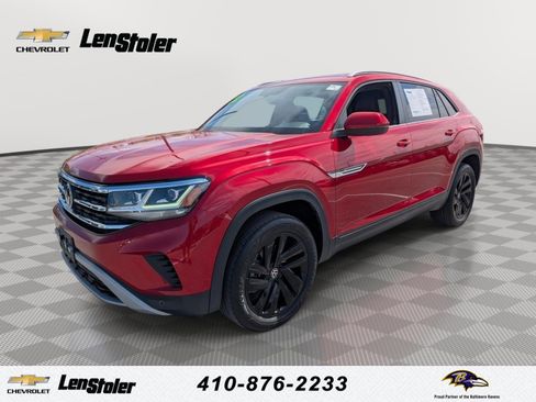 Used 2022 Volkswagen Atlas Cross Sport SE image 1
