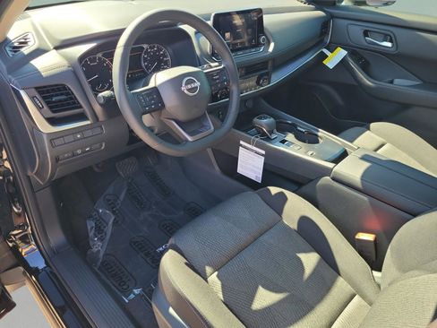 New 2026 Nissan Rogue SV w/ Cold Weather Package image 18