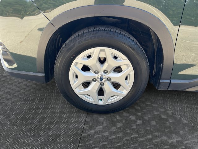 Used 2024 Subaru Forester AWD/4WD image 14