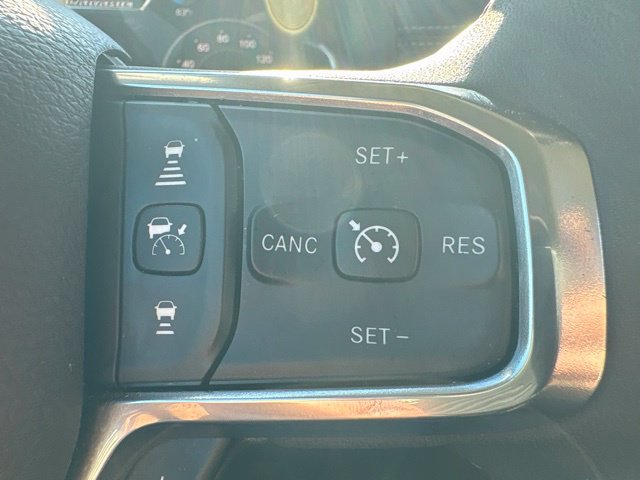 Used 2026 RAM 2500 Laramie AWD/4WD image 31