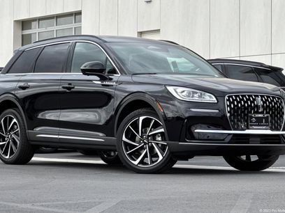 New 2025 Lincoln Corsair Reserve w/ Equipment Group 202A