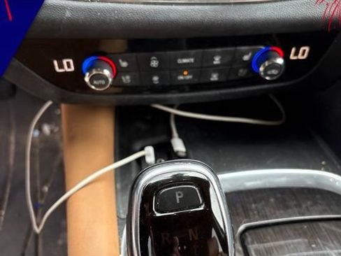 Used 2018 Buick Enclave Premium w/ Experience Buick Package AWD/4WD image 14