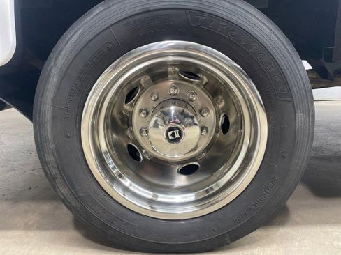 Used 2021 RAM 5500 Tradesman w/ Chrome Appearance Group image 39