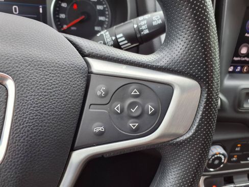 Used 2024 GMC Terrain SLE w/ Elevation Edition FWD image 16