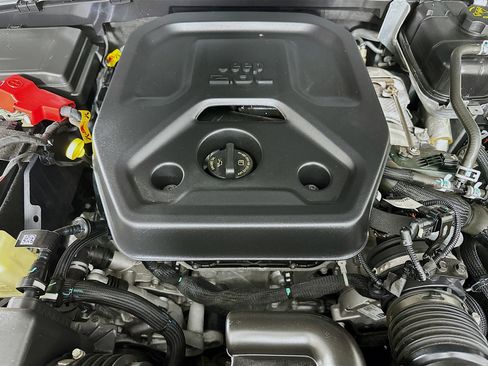 Used 2023 Jeep Wrangler Unlimited w/ 8.4" Radio Group image 33