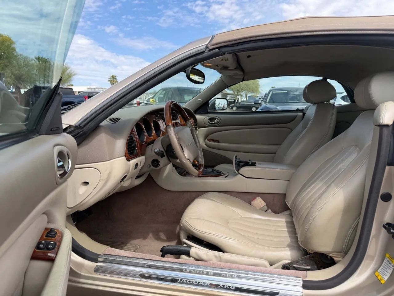 Used 2002 Jaguar XK8 Convertible RWD image 17