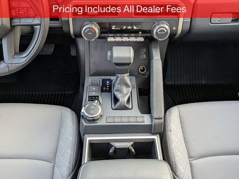 Certified 2025 Toyota Tacoma SR5 AWD/4WD image 20