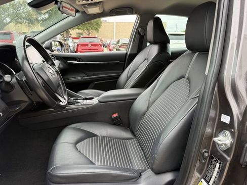 Used 2023 Toyota Camry SE image 24