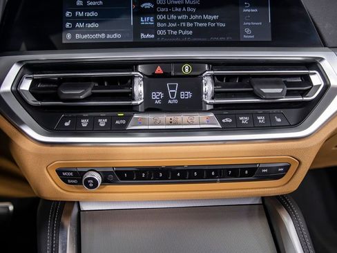 Used 2023 BMW M440i Convertible w/ Premium Package image 34