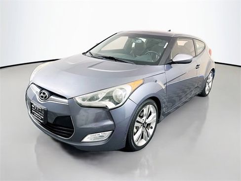 Used 2016 Hyundai Veloster w/ Option Group 03 image 3