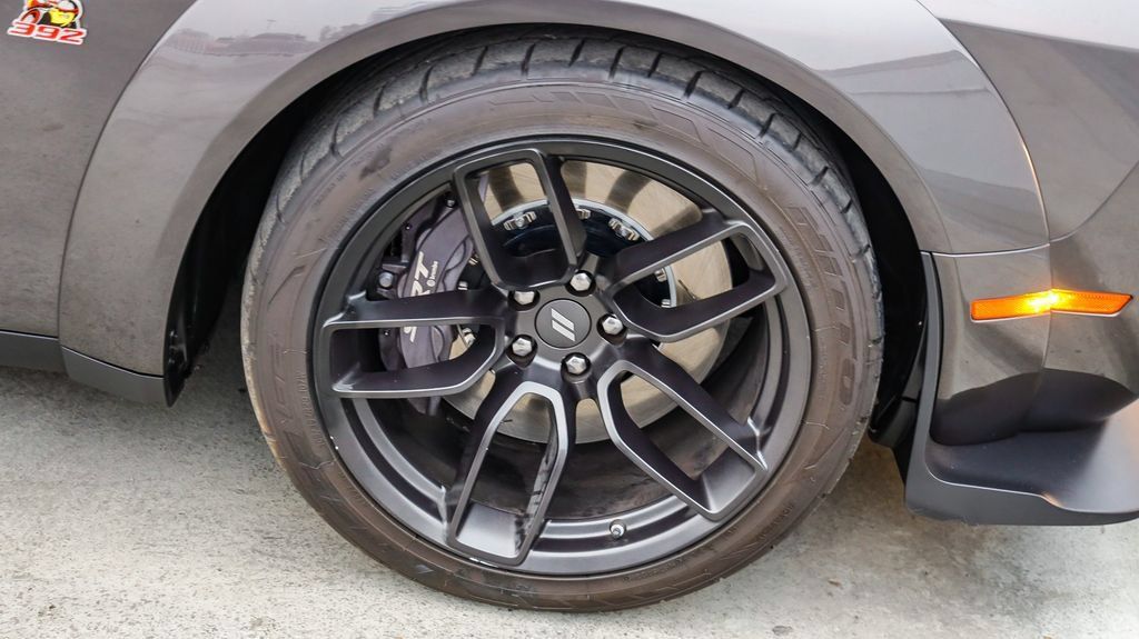 Used 2022 Dodge Challenger R/T Scat Pack RWD image 11