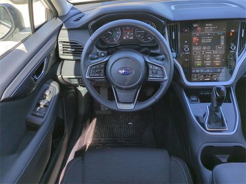 Used 2025 Subaru Outback Premium image 18
