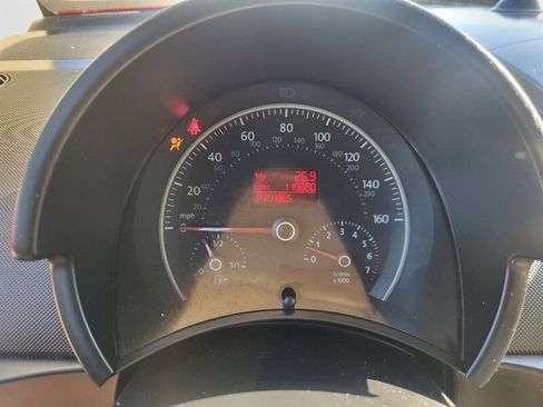 Used 2008 Volkswagen Beetle SE image 11