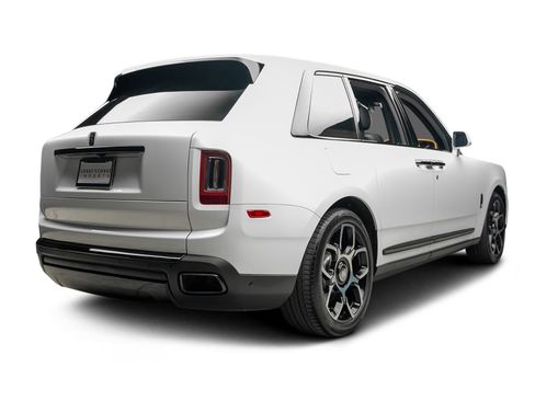 Used 2023 Rolls-Royce Cullinan Black Badge w/ Dark Exterior Package AWD/4WD image 21