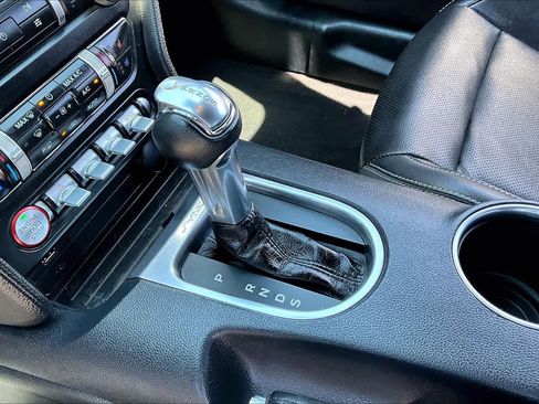 Used 2022 Ford Mustang Premium RWD image 15