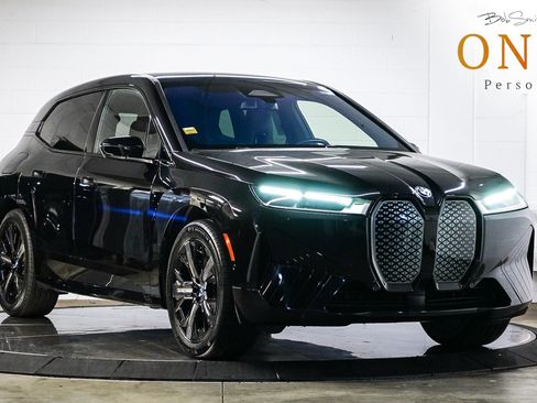Used 2024 BMW iX xDrive50 w/ Sport Package AWD/4WD image 1