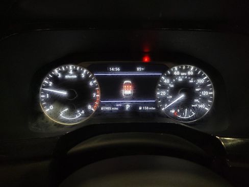 Used 2022 Nissan Pathfinder SL AWD/4WD image 23