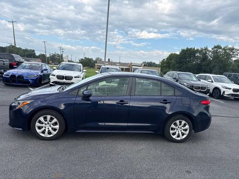 Used 2021 Toyota Corolla LE FWD image 4