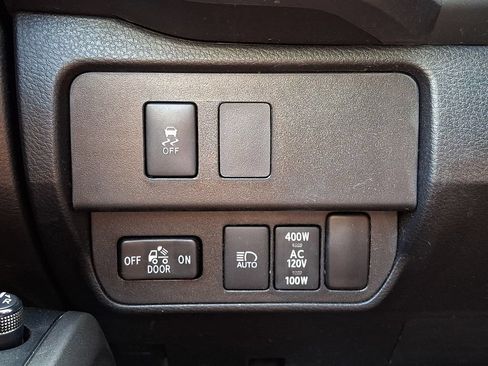 Certified 2023 Toyota Tacoma TRD Sport AWD/4WD image 25