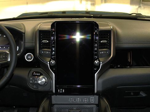 New 2026 RAM 1500 Laramie AWD/4WD image 15
