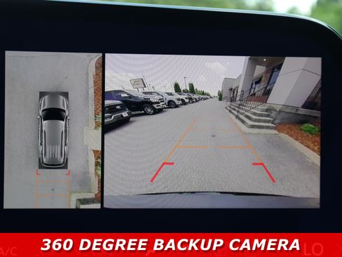 Used 2025 Chevrolet Traverse High Country FWD image 19