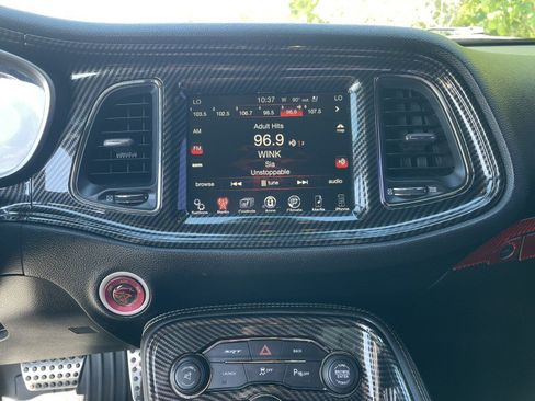 Used 2016 Dodge Challenger SRT Hellcat RWD image 16