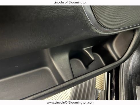 Used 2019 Lincoln Navigator Select AWD/4WD image 48